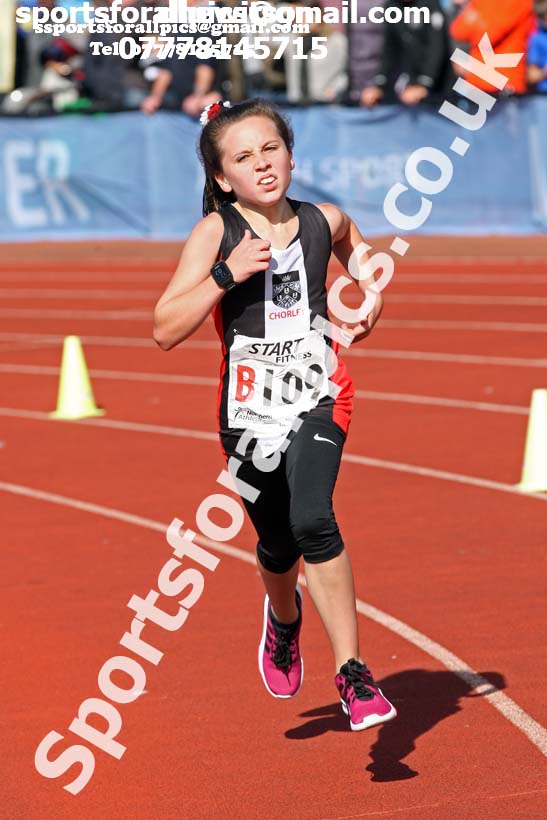 Girls under-13s  Northern 3 Stage Road Relay, SportsCity, Manchester. Photo: David T. Hewitson/Sports for All Pics